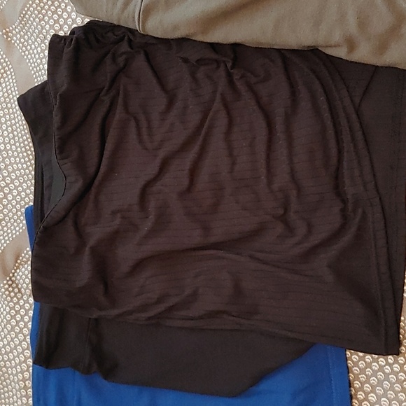 Bundle of mini and mid length skirts - Picture 4 of 6